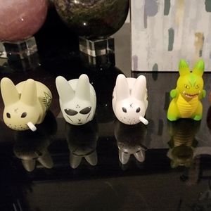 7 Kozik Kidrobot Smoking Labbit Mini Figurines